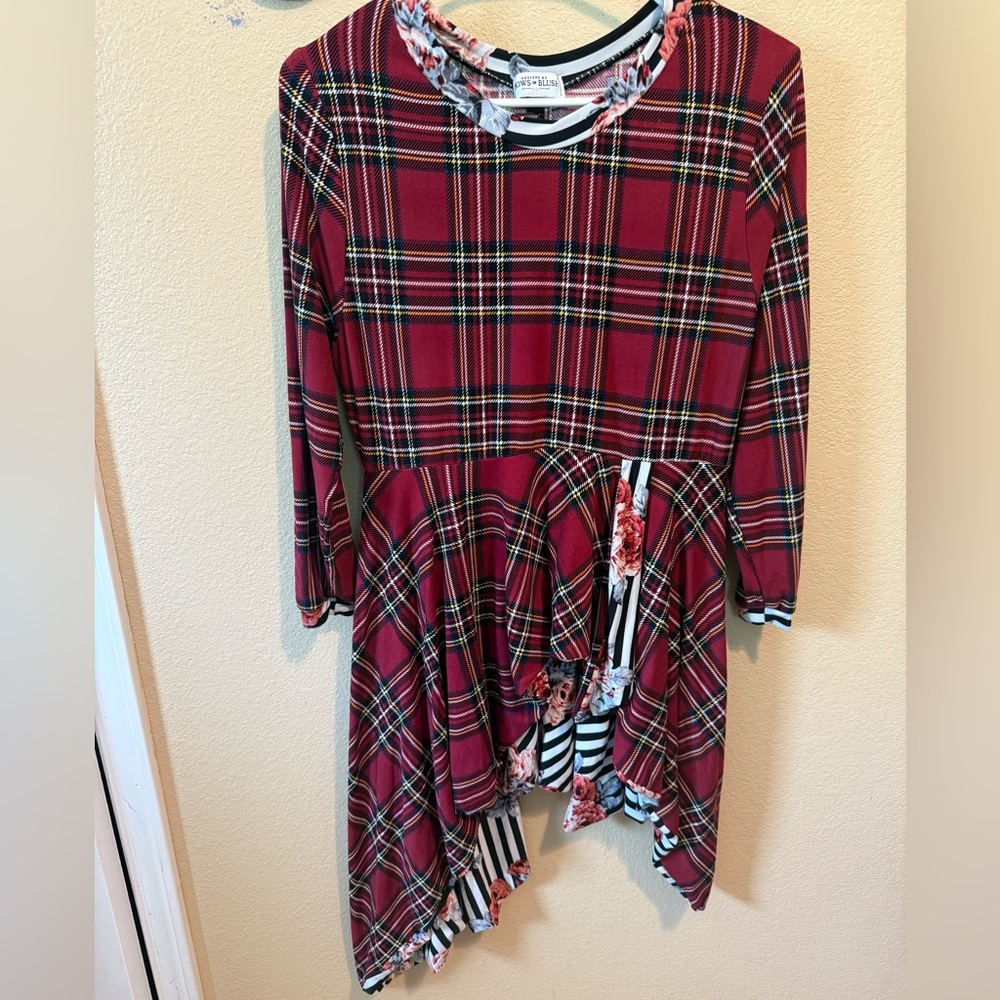 Plaid high low top